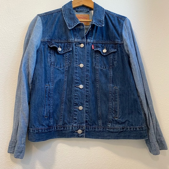 Levi's 2 Tone Denim and Cotton Jean Jacket - Picture 7 of 10